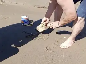 Plajda görülen yılan vatandaşlara panik yaşattı
