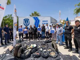 Plajdan 750 kilogram atık toplandı
