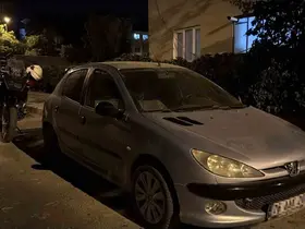 Polisin ele geçirdiği satılmak üzere hazırlanan uyuştucu ile alakalı 2 şahıs tutuklandı
