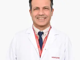 Prof. Dr. Gürhan Öz: "Aşırı terleme sosyal yaşamı olumsuz etkiliyor"
