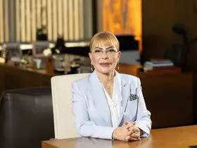 Prof. Dr. Yasemin Açık: "Dijital mecralardaki her sağlık önerisine inanmayın, kararı hekiminize bırakın"
