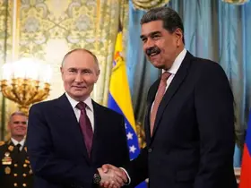 Putin, Venezuela Devlet Başkanı Maduro ile telefonda görüştü
