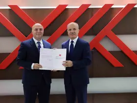 Rektör Ulusoy, mazbatasını YÖK Başkanı Prof. Dr. Erol Özvar’dan aldı
