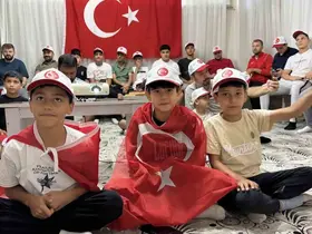 Sabah namazında buluştular, Dünya Kupası heyecanını camide yaşadılar
