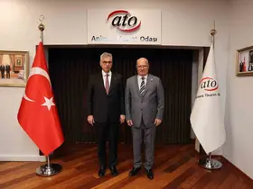 Sağlık Bakanı Memişoğlu "Sağlıkta Z-İnovasyon Zirvesi"nde gençlerle buluştu

