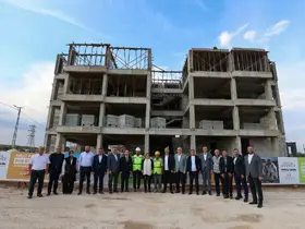 Şahin, Karkamış’ta yükselen Gazi Konut projesini inceledi
