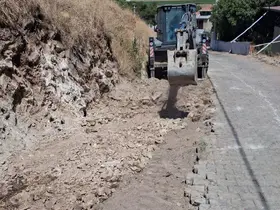 Şahinciler Mahallesi’nde yol genişletme çalışmaları başladı
