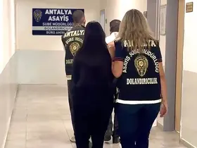 Sahte polisler 7 milyon lira dolandırdı
