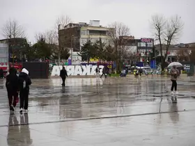 Sakarya’da şehir merkezinde yağmur, yüksek kesimlerde kar etkili oluyor
