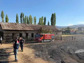 Saman yüklü kamyonda yangın çıktı