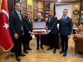Samsun heyeti, MHP lideri ile buluştu
