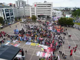 Samsun’da yağmur altında 1 Mayıs kutlaması
