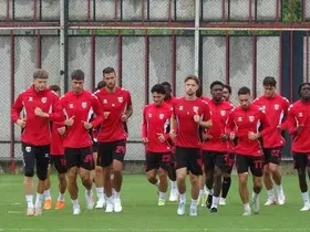Samsunspor 8 oyuncu ile birden vedalaştı
