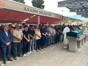 Samsun’un "Çaydanlıkçı Zeki"si son yolculuğuna uğurlandı

