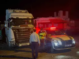 Şanlıurfa sahte plaka takan tır sürücüsü gözaltına alındı
