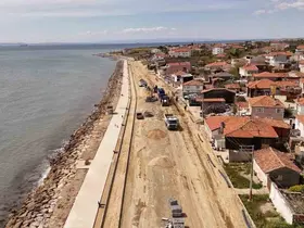 Şarköy Eriklice Sahili’nde duble yol ve bisiklet yolu çalışması
