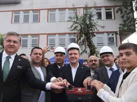 Seçer: "Belediye başkanları her şeyden önce halkın acısını anlamalı"
