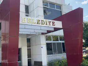 Seferihisar’ın tutuklu eski Belediye Başkanı’nın makam sürücüsü gözaltına alındı
