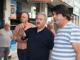 Şehrin merkezindeki caddelerin yaya yolları yenileniyor
