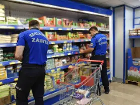 Şehzadeler zabıtasından zincir marketlere denetim
