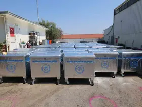 Şehzadeler’de 220 yeni çöp konteyneri hizmete sunuluyor
