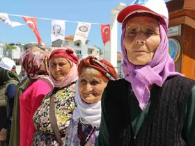 Selendi’de 113 kadın üreticiye süt soğutma tankı desteği
