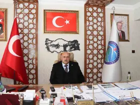 Şenkaya Belediye Başkanı Görbil Özcan partisinden istifa etti
