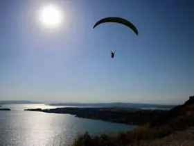 Serebral palsili Cabbar doğum gününde yamaç paraşütüyle uçtu
