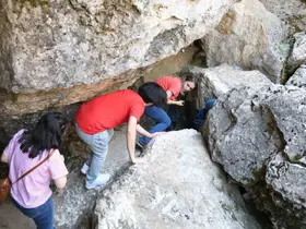 Sıcaktan bunalanlar Buzluk Mağarası’na akın etti

