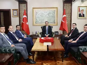 Siirt’te göreve başlayan mülki idare amirleri Vali Kızılkaya ile bir araya geldi
