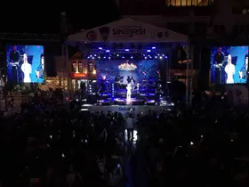 Sındırgı’da deprem sonrası festivaller umut oldu
