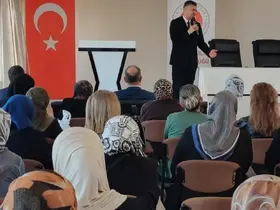 Sinoplu umre adaylarına kutsal yolculuk öncesi rehberlik
