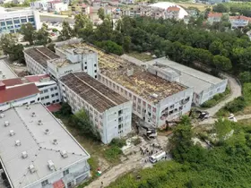Sinop’ta eski hastane binasının yıkımına başlandı
