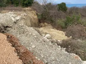 Sinop’ta heyelan sonrası evlerine su ulaşmayan vatandaşlardan tepki
