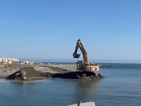 Sinop’ta zarar gören balıkçı barınağında temizlik mesaisi
