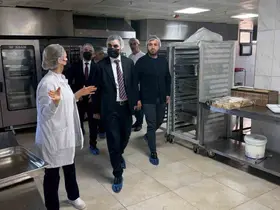 Şırnak’ta 3 bin aileye umut olan hizmet: Yemek üretim süreci yerinde incelendi
