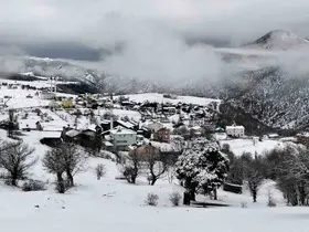 Sivas’ın baharı kışı aratmadı, yüksek kesimlerde kar etkili oldu
