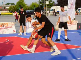 Sokak basketbolunun kalbi Samsun’da atıyor
