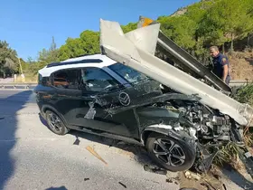 Söke’de otomobil bariyere çarptı: 1 yaralı
