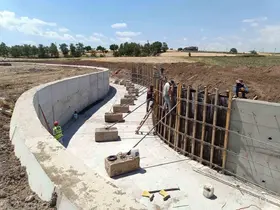 Sosun Deresi’nde taşkın koruma çalışmaları sürüyor
