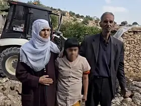 Sosyal medyadan yaptığı çağrı ile depremde evleri hasar gören vatandaşların evlerini yaptırmaya başladı
