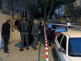 Sultangazi’de duvarlarında çatlaklar oluşan iki apartman tedbiren tahliye edildi
