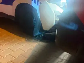 Sürücü ’dur’ ihtarına uymadı, kovalamaca kazayla bitti: Bir polis memuru yaralandı
