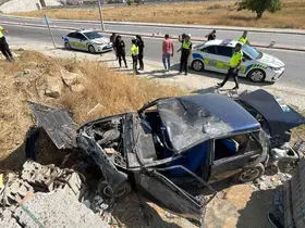 Takla atan otomobil hurdaya döndü: 1 yaralı
