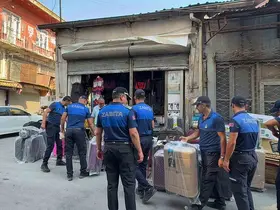 Tarsus Belediyesinden kaldırım işgallerine karşı kararlı denetim
