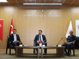 Tarsus’ta adli soruşturmalar için koordinasyon toplantısı düzenlendi
