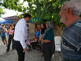 Tarsus’ta kırsal mahallelerde yol çalışmaları sürüyor
