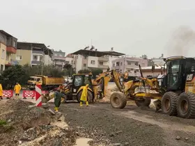 Tarsus’ta sağanak yağışlara ekipler anında müdahale etti
