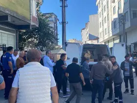 Tartıştığı eşini bıçakla öldürdü
