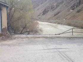Taşbaşı Köprüsü hasar gördü

